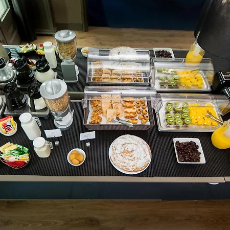 帕赛欧格蕾西亚酒店 酒店 *