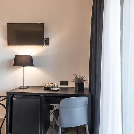 Paseo De Gracia Hotel *