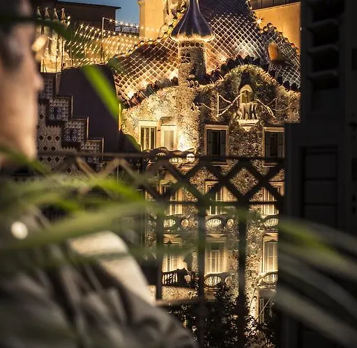 帕赛欧格蕾西亚酒店 *