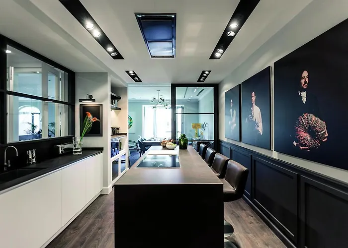 酒店 帕赛欧格蕾西亚酒店 *